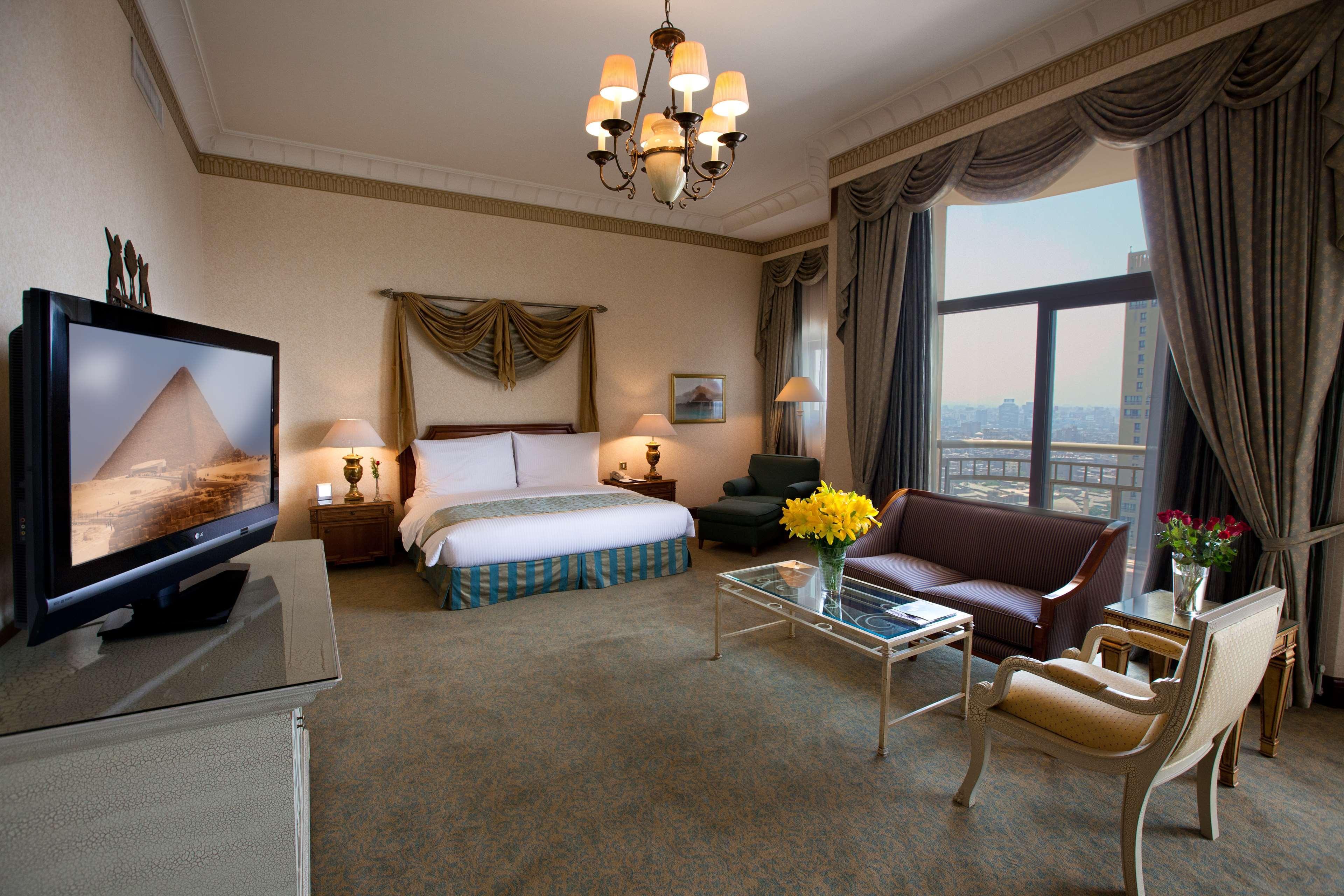 Sofitel Cairo Downtown Nile Hotel Exterior photo Suite