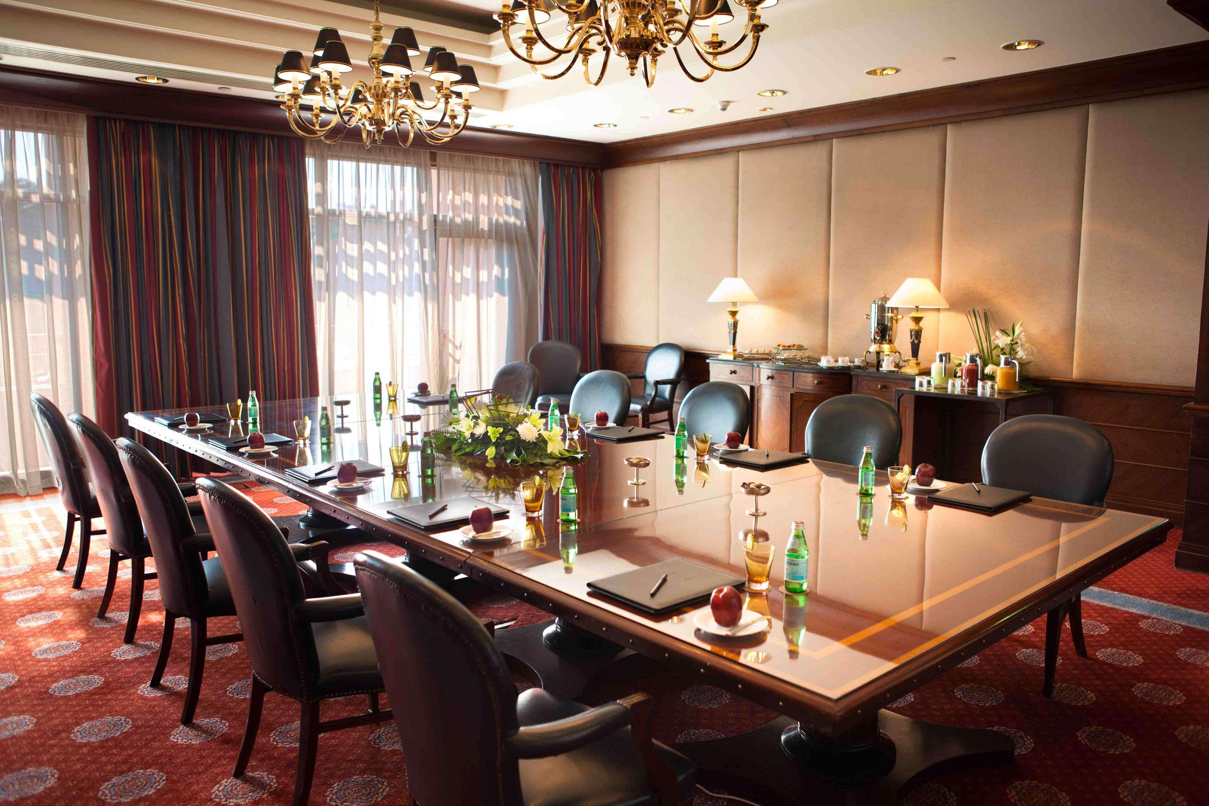 Sofitel Cairo Downtown Nile Hotel Facilities photo The boardroom at the hotel