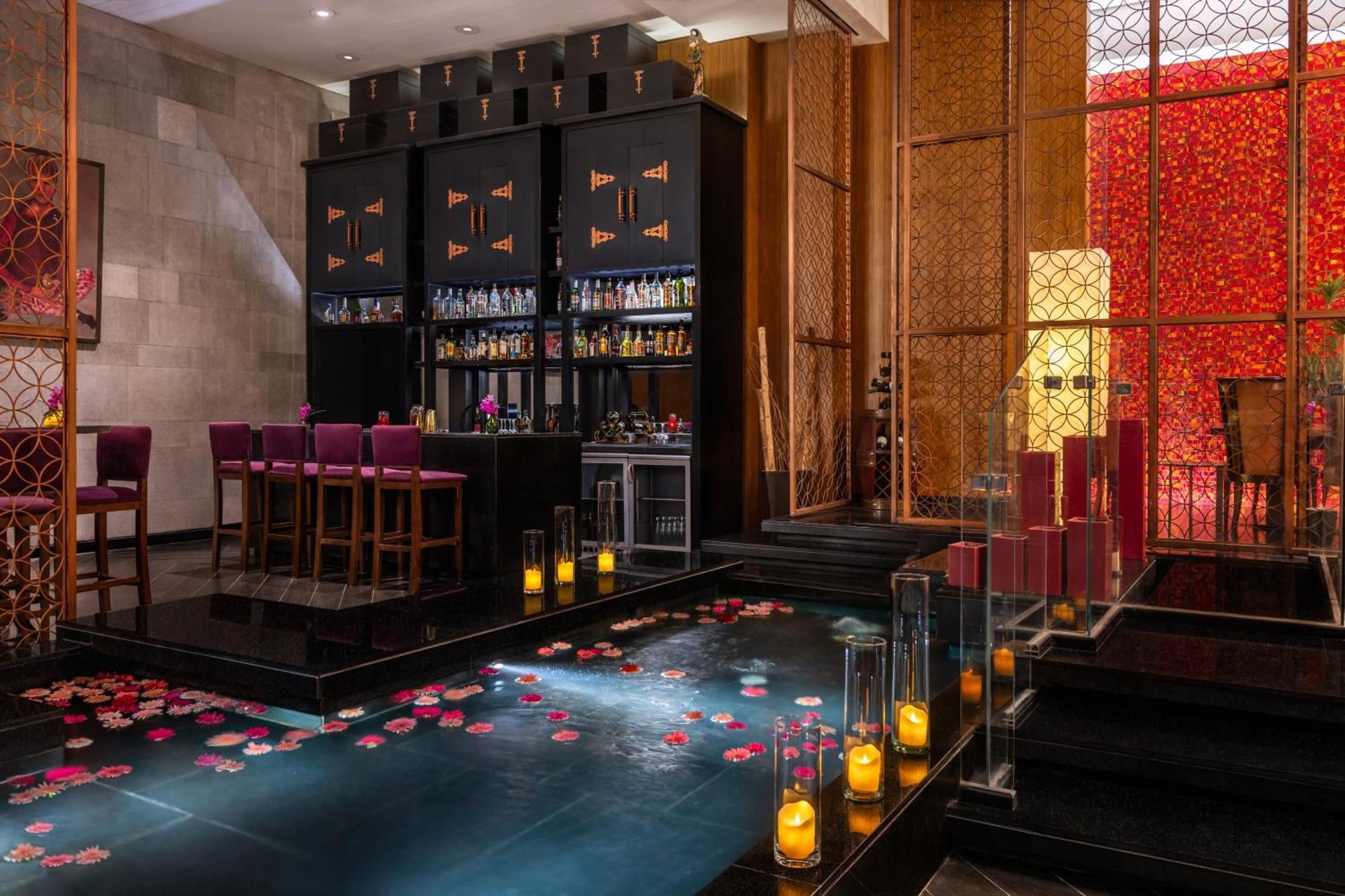 Sofitel Cairo Downtown Nile Hotel Exterior photo The bar at the Taj Mahal Palace