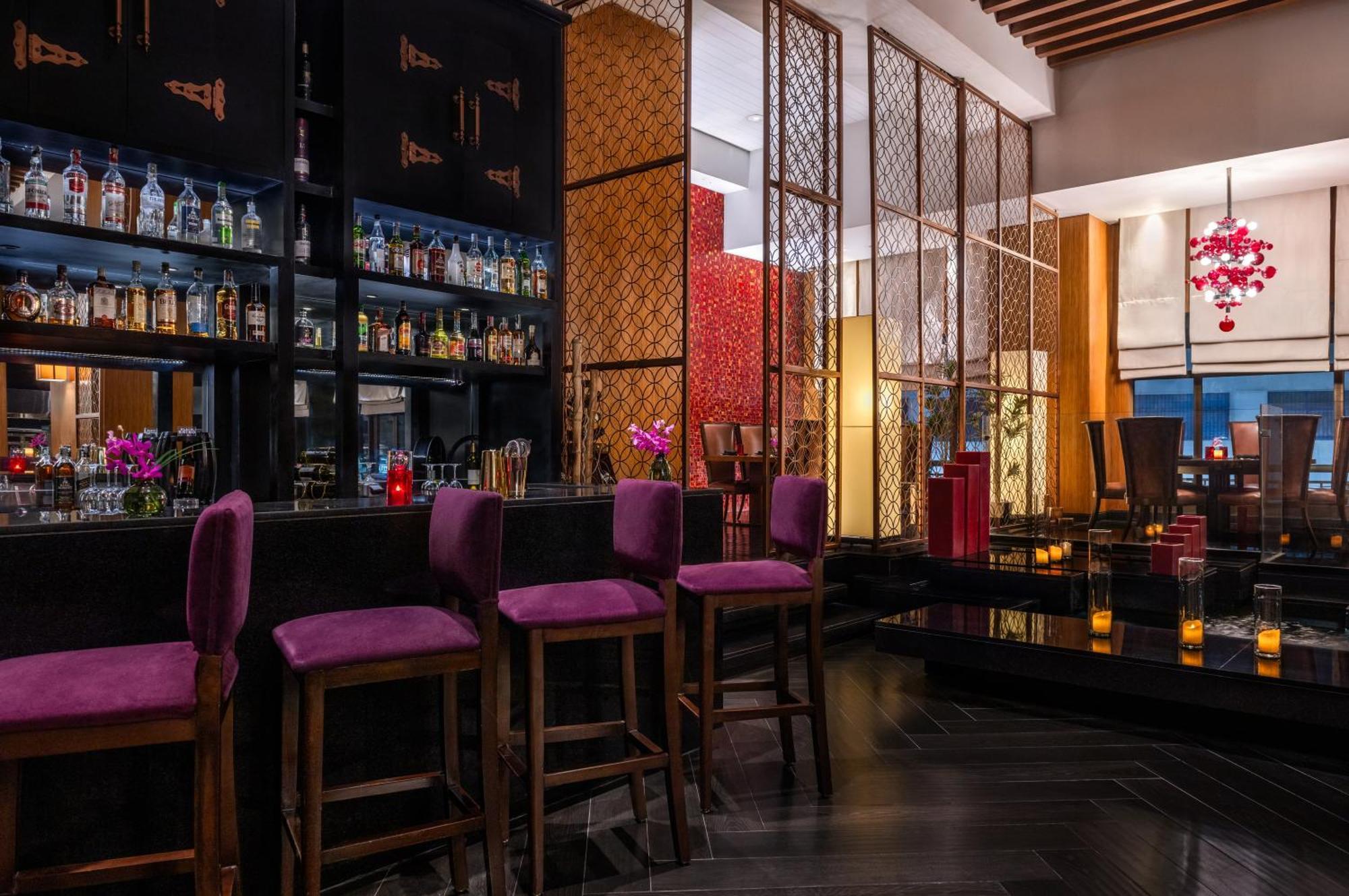Sofitel Cairo Downtown Nile Hotel Exterior photo The bar at the lobby